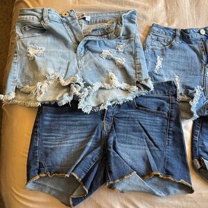 Mid Rise / High Rise Shortie Denim Shorts